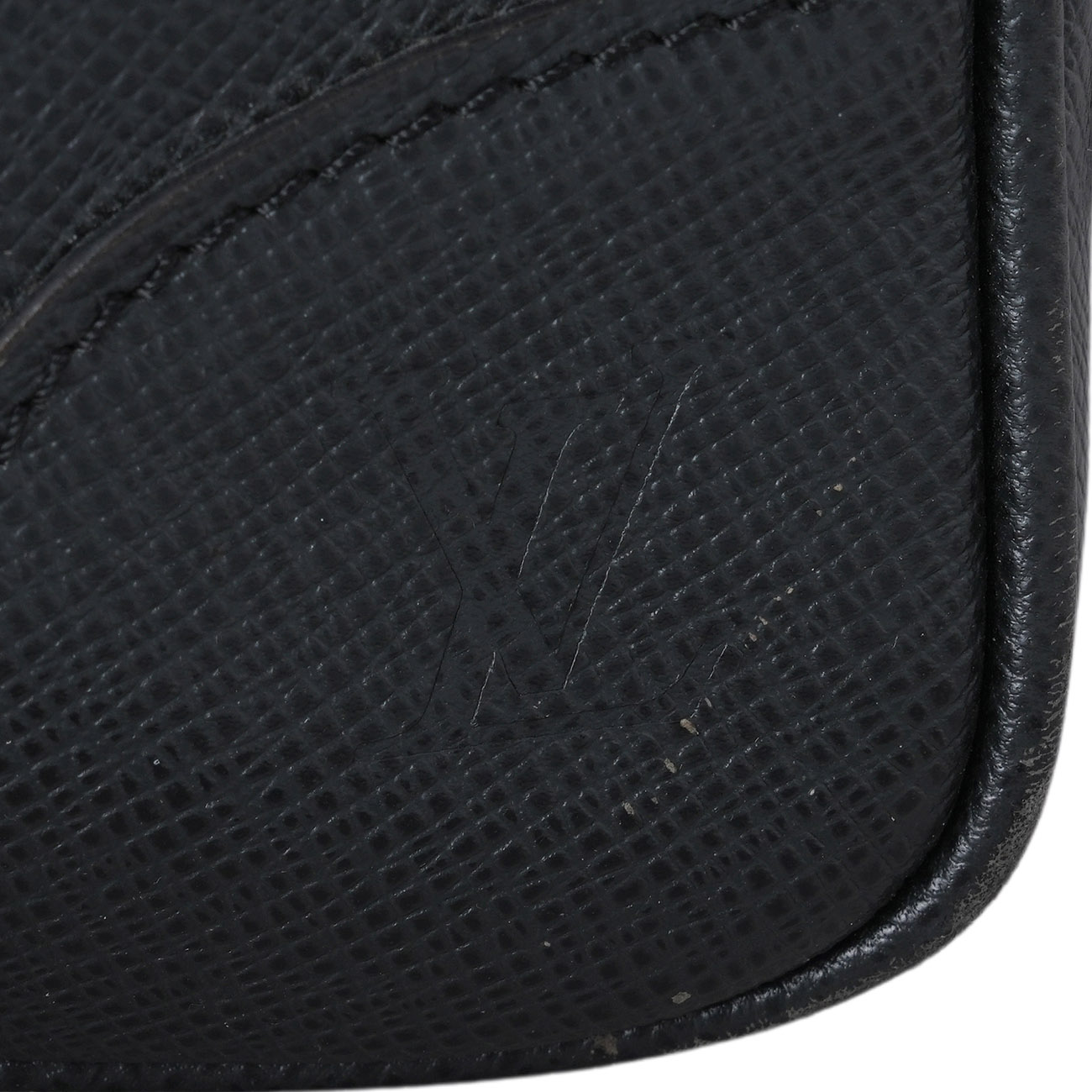 LOUIS VUITTON(USED)루이비통 타이가 브리프케이스